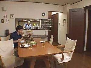 Cantik, muda, putih  ...