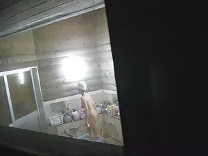 Dia menyiksa video b ...